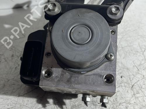 Used ABS pump ABS pump TOYOTA VERSO S (_P12_) 1.4 D4-D (NLP121_, NLP121R) (90 hp) 21709804 21709804