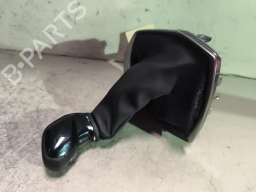 Used Shift knob Shift knob PEUGEOT 208 II (UB_, UP_, UW_, UJ_) 1.2 PureTech 75 (75 hp) 26893379 26893379