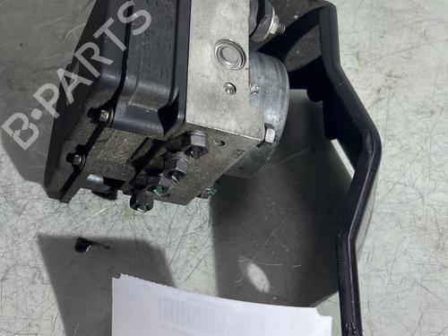 Used ABS pump RENAULT CLIO II (BB_, CB_) 1.2 (BB0A, BB0F, BB10, BB1K, BB28, BB2D, BB2H, CB0A,... (58 hp) 28048168