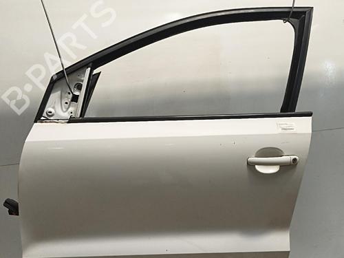 Used Left front door Left front door 36837177 36837177