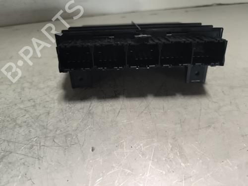Used Fuse box Fuse box FORD FIESTA V (JH_, JD_) 1.4 TDCi (68 hp) 27328085 27328085