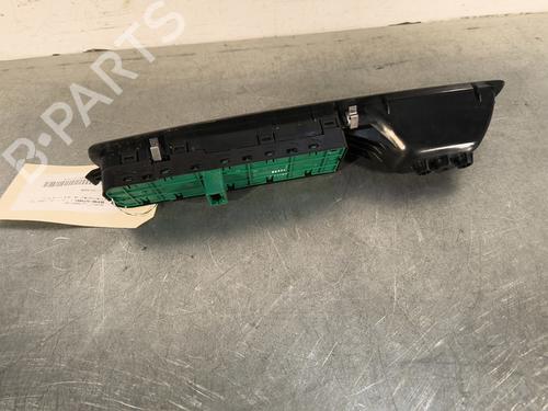 Left front window switch RENAULT MEGANE III Hatchback (BZ0/1_, B3_) 1.2 TCe (BZ2B, BZ11) | BP29997244I27