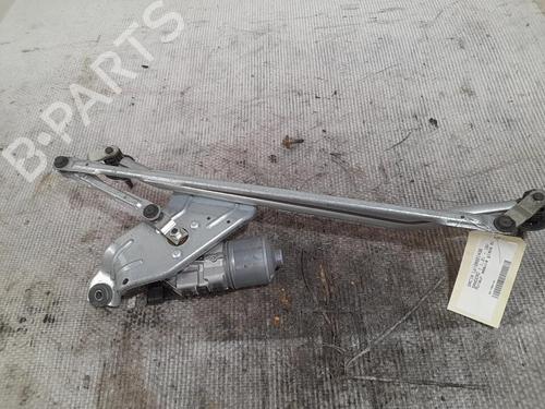 Used Front wiper motor DACIA SANDERO 1.2 16V (75 hp) 21718578