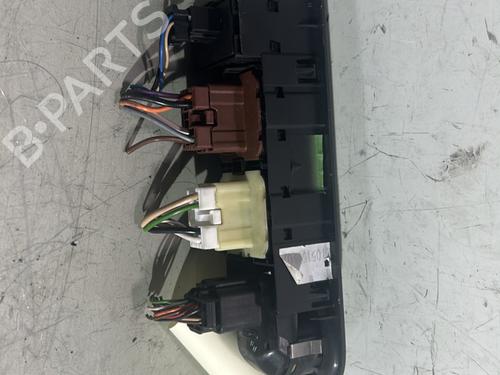 Used Left front window switch Left front window switch RENAULT CLIO IV (BH_) 1.5 dCi 75 (75 hp) 27328261 27328261