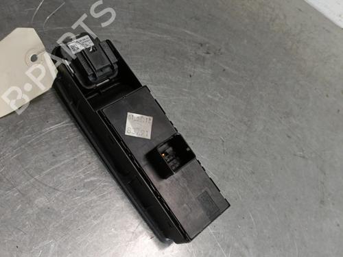 left-front-window-switch-vw-golf-vi-5k1-2008-2009-2010-2011-2012-2013-2014-29082135 main image