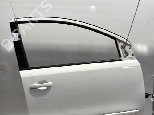 Used Right front door NISSAN NOTE (E11, NE11) 1.5 dCi (90 hp) 21712867