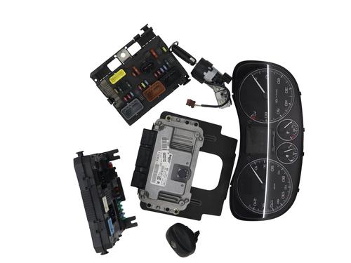 electronic-module-peugeot-307-3ac-2000-2001-2002-2003-2004-2005-2006-2007-2008-2009-2010-2011-2012-36695069 main image