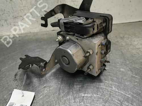 Used ABS pump ABS pump RENAULT CLIO IV (BH_) 0.9 TCe 90 (BHNF, BHMA, BHMH, BHJK, BHJR) (90 hp) 33870382 33870382
