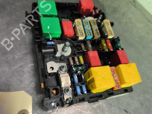 Fuse box PEUGEOT 208 I (CA_, CC_) 1.4 HDi | BP29330552E1