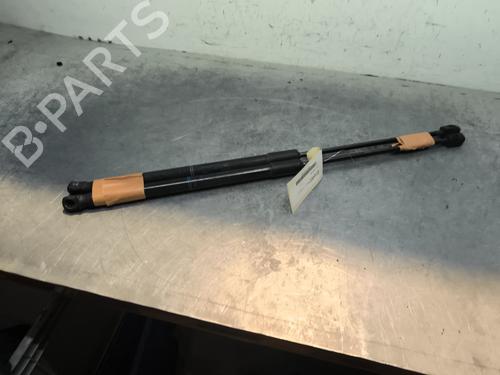 Gasdæmper bagklap AUDI A3 Sportback (8VA, 8VF) 35 TFSI (150 hp) 31258098