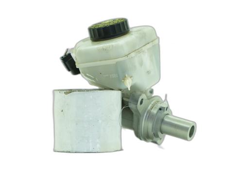 brake-master-cylinder-bmw-1-f20-2011-2012-2013-2014-2015-2016-2017-2018-2019-34284950 main image