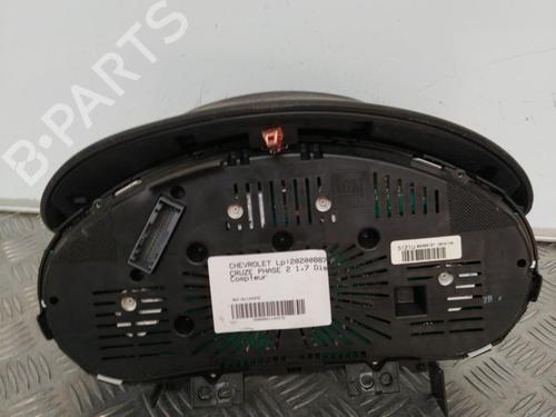 Used Instrument cluster Instrument cluster CHEVROLET CRUZE Hatchback (J305) 1.7 D (131 hp) 21698412 21698412