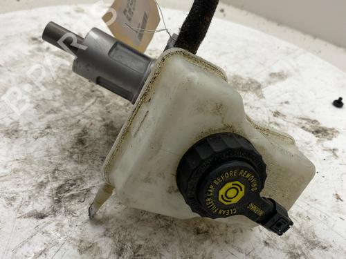 Used Brake master cylinder Brake master cylinder 39639170 39639170
