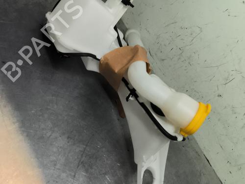 Used Windscreen washer tank RENAULT CLIO V (B7_) 1.0 TCe 90 (B7MT) (91 hp) 30553374