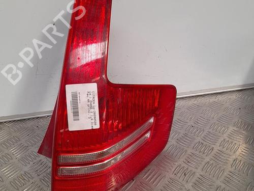Used Right taillight Right taillight 21695608 21695608