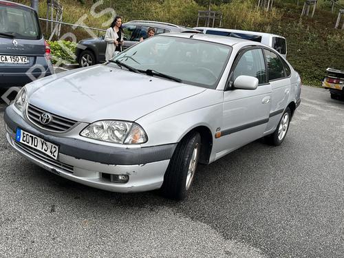 Used Parts TOYOTA AVENSIS Liftback (_T22_)  2.0 D-4D (CDT220_, CDT220R)  2021940