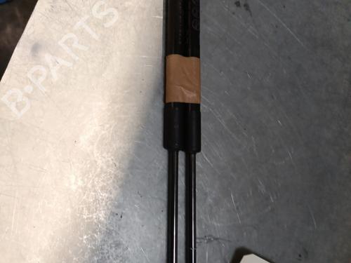 Tailgate lift support TOYOTA YARIS (_P13_) 1.5 (NSP131_) | BP27893801C138 