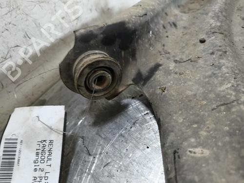 Used Right front suspension arm Right front suspension arm RENAULT KANGOO Express (FW0/1_) 1.5 dCi 90 (FW0G, FW05, FW08, FW11) (90 hp) 33555906 33555906