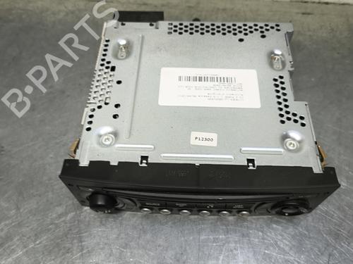 Used Radio Radio CITROËN C3 II (SC_) 1.4 (73 hp) 32996160 32996160