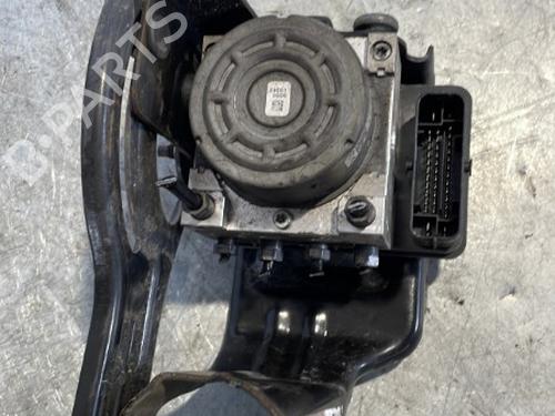 Used ABS pump ABS pump CITROËN DS3 (SA_) 1.6 HDi 90 (92 hp) 21704940 21704940