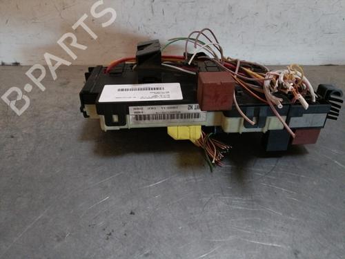 Used Fuse box RENAULT CLIO II (BB_, CB_) 1.2 (BB0A, BB0F, BB10, BB1K, BB28, BB2D, BB2H, CB0A,... (58 hp) 28443629