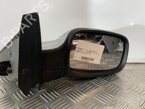 Used Right mirror Right mirror 22032197 22032197