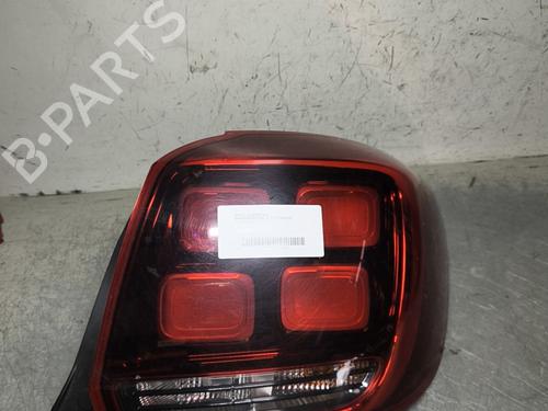 right-taillight-dacia-sandero-ii-2012-32241825 main image