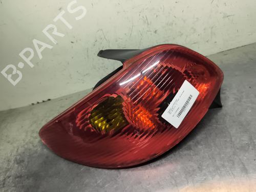 Venstre baglygte PEUGEOT 206 Hatchback (2A/C) 1.4 HDi eco 70 (68 hp) 31672975