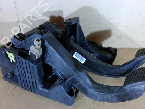 Used Pedal PEUGEOT BOXER Van 2.2 HDi 110 (110 hp) 21724517