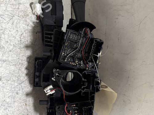 Used Steering column stalk Steering column stalk RENAULT CAPTUR I (J5_, H5_) 1.5 dCi 90 (J5N4, J5M5, J5MW, J5M6, J5AL, J5AJ) (90 hp) 25624639 25624639