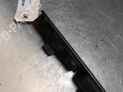 Used Right front window switch Right front window switch PEUGEOT 207 (WA_, WC_) 1.4 (73 hp) 28442510 28442510