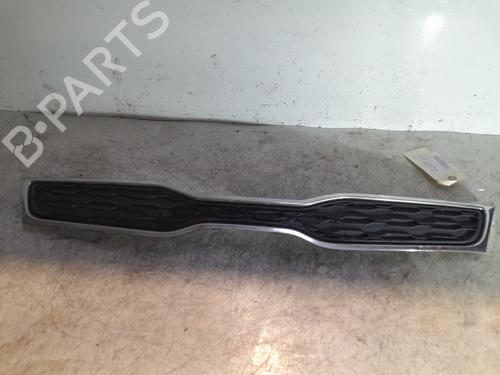 Used Grille KIA RIO III (UB) 1.1 CRDi (75 hp) 22421884