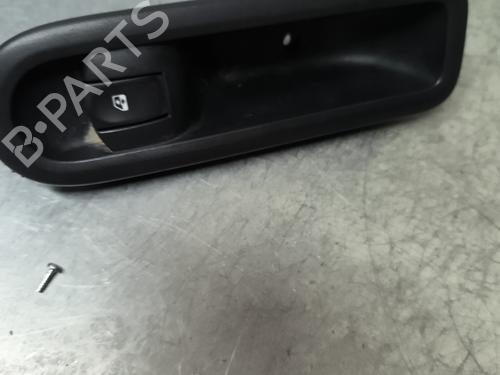 Used Right front window switch Right front window switch RENAULT CLIO III (BR0/1, CR0/1) 1.5 dCi (C/BR0G, C/BR1G) (68 hp) 32993940 32993940