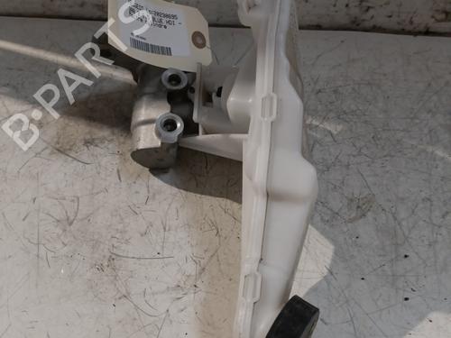 Used Brake master cylinder PEUGEOT 308 III (FB_, FH_, FP_, F3_, FM_) BlueHDi 130 (FBYHZL, FBYHZT) (131 hp) 28302261