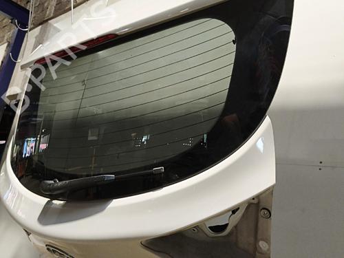 tailgate-hyundai-i30-coupe-2013-39639485 main image