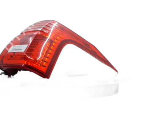 right-taillight-peugeot-5008-0u_-0e_-2009-2010-2011-2012-2013-2014-2015-2016-2017-40434886 main image
