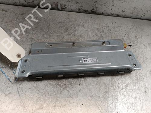 Used Knee airbag VW GOLF VI (5K1) 1.6 TDI (105 hp) 28165083