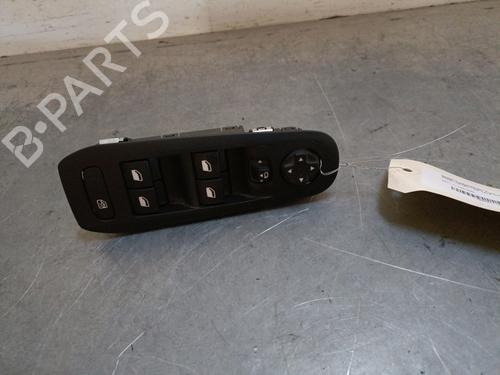 Used Left front window switch PEUGEOT 208 II (UB_, UP_, UW_, UJ_) e-208 (136 hp) 29003404