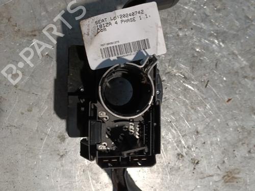 Used Steering column stalk SEAT IBIZA IV (6J5, 6P1) 1.6 TDI (105 hp) 21696762