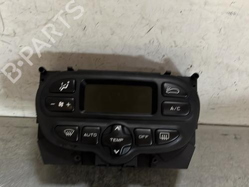 AC Styreenhet / Manøvreringsenhet PEUGEOT 206 Hatchback (2A/C) 1.4 16V (88 hp) 28443176