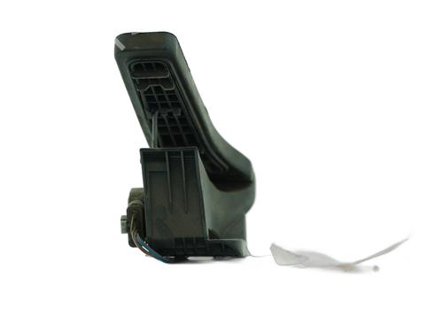 pedal-mercedes-benz-c-class-w204-2007-2008-2009-2010-2011-2012-2013-2014-2015-34543411 main image