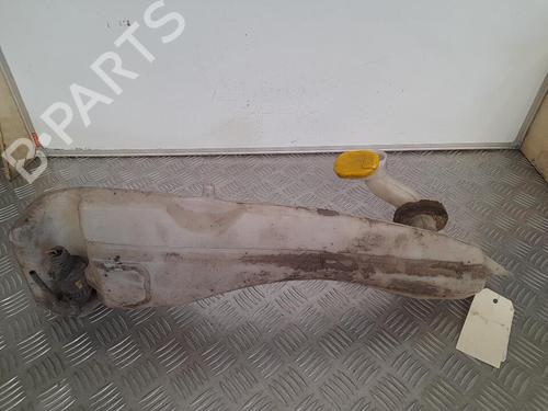 Used Windscreen washer tank Windscreen washer tank RENAULT MEGANE I Coach (DA0/1_) 2.0 i (DA0G) (114 hp) 21711642 21711642