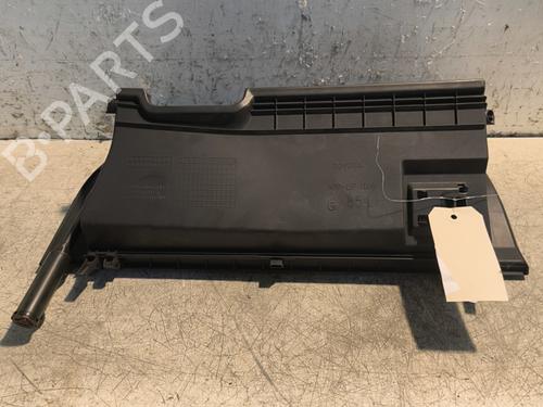 Used Glove box Glove box TOYOTA YARIS (_P13_) 1.3 (NSP130_, NSP130) (99 hp) 32995187 32995187