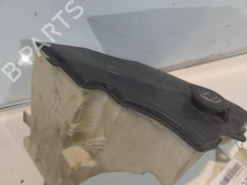 Used Windscreen washer tank BMW X3 (E83) xDrive 20 d (177 hp) 21700336