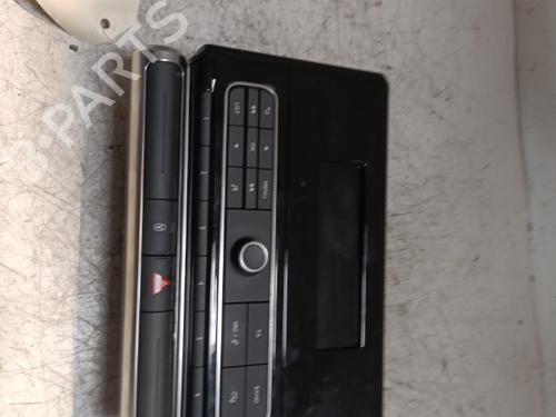 Used Radio Radio CITROËN C3 III (SX) 1.2 VTi 82 (82 hp) 21693459 21693459