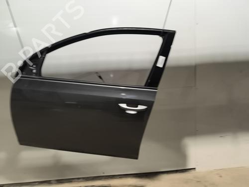 Used Left front door VW GOLF VI (5K1) 1.4 TSI (122 hp) 29082127