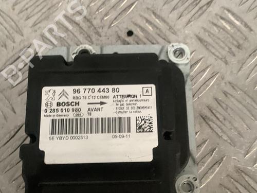 ECU airbags PEUGEOT 3008 I MPV (0U_) 2.0 HDi Hybrid4 (0URHCA) | BP21716216M53 