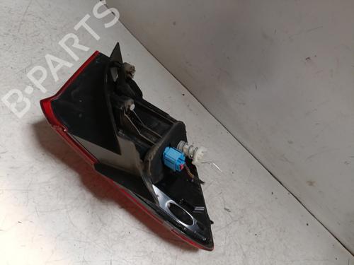 right-taillight-vw-t-roc-a11-d11-2017-26298043 main image