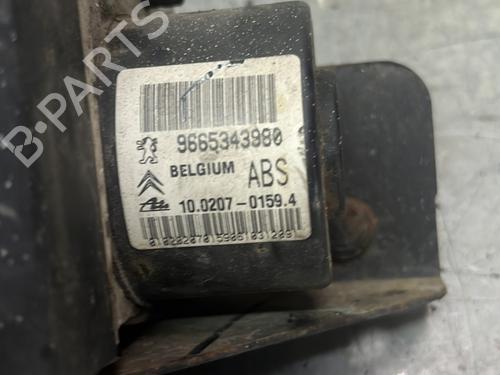 Used ABS pump ABS pump PEUGEOT 207 (WA_, WC_) 1.4 HDi (68 hp) 33870378 33870378