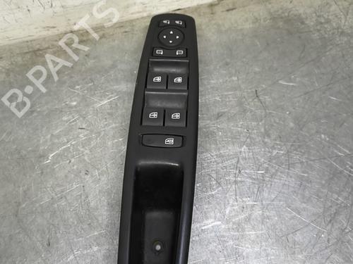 Used Left front window switch RENAULT MEGANE III Hatchback (BZ0/1_, B3_) 1.5 dCi (BZ09, BZ0D, BZ1W, BZ29, BZ14) (110 hp) 33122895